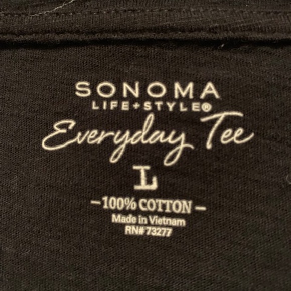 Sonoma Black V-neck Tee - Picture 2 of 2